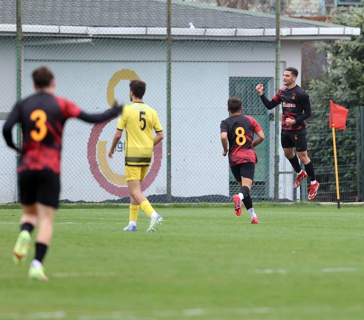 Torrent Galatasaray'da gençlere şans vermedi