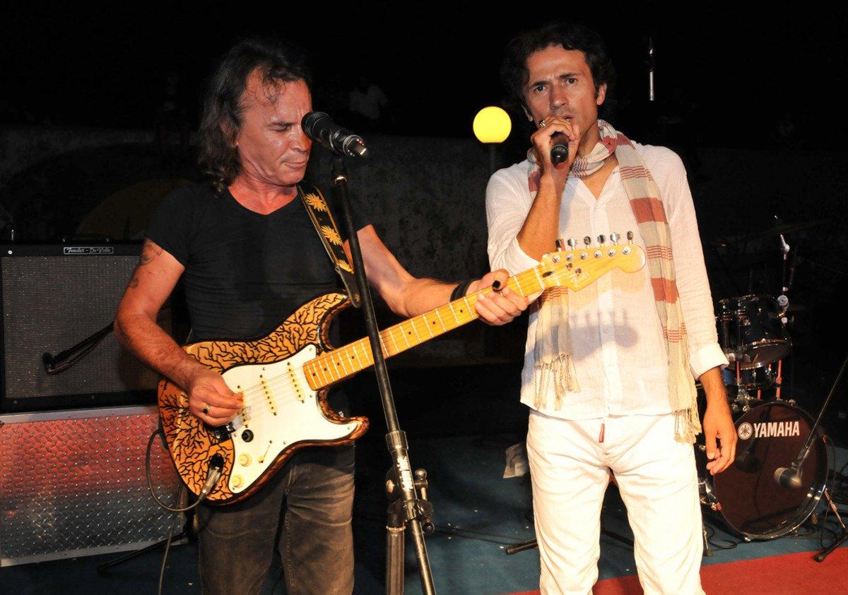 Antalya'da meslekten ihraç edilen rockçı imam, AİHM'e başvurdu