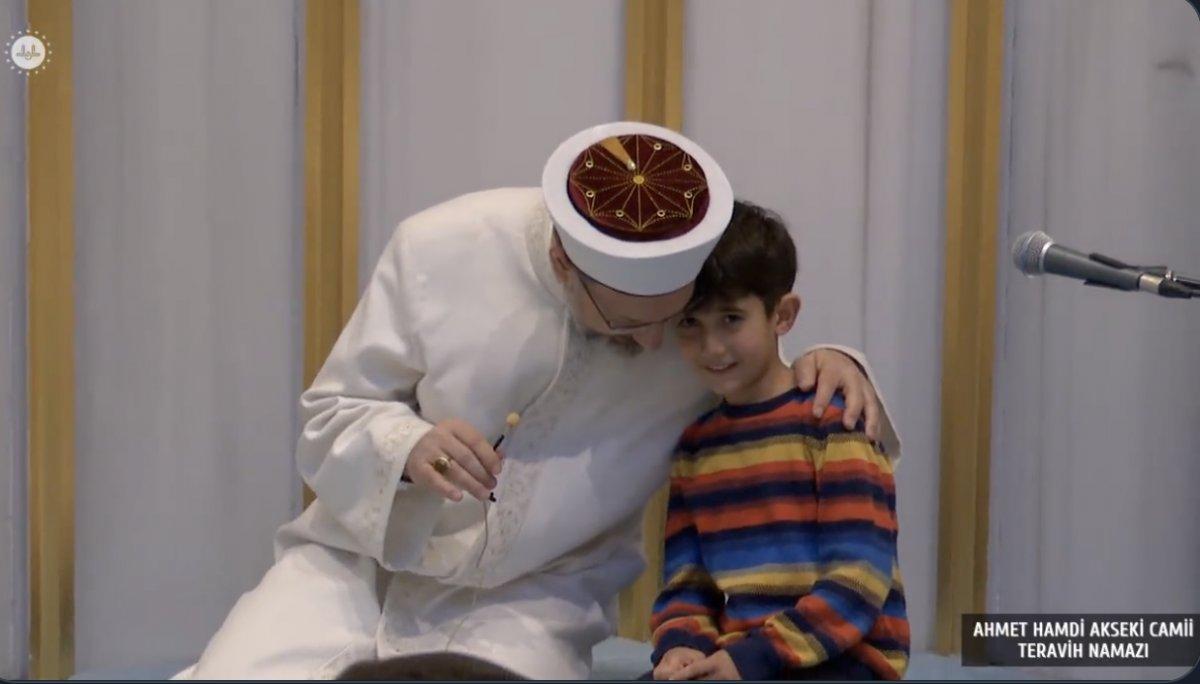 Ali Erbaş: Çocuklar camilerimizin süsüdür