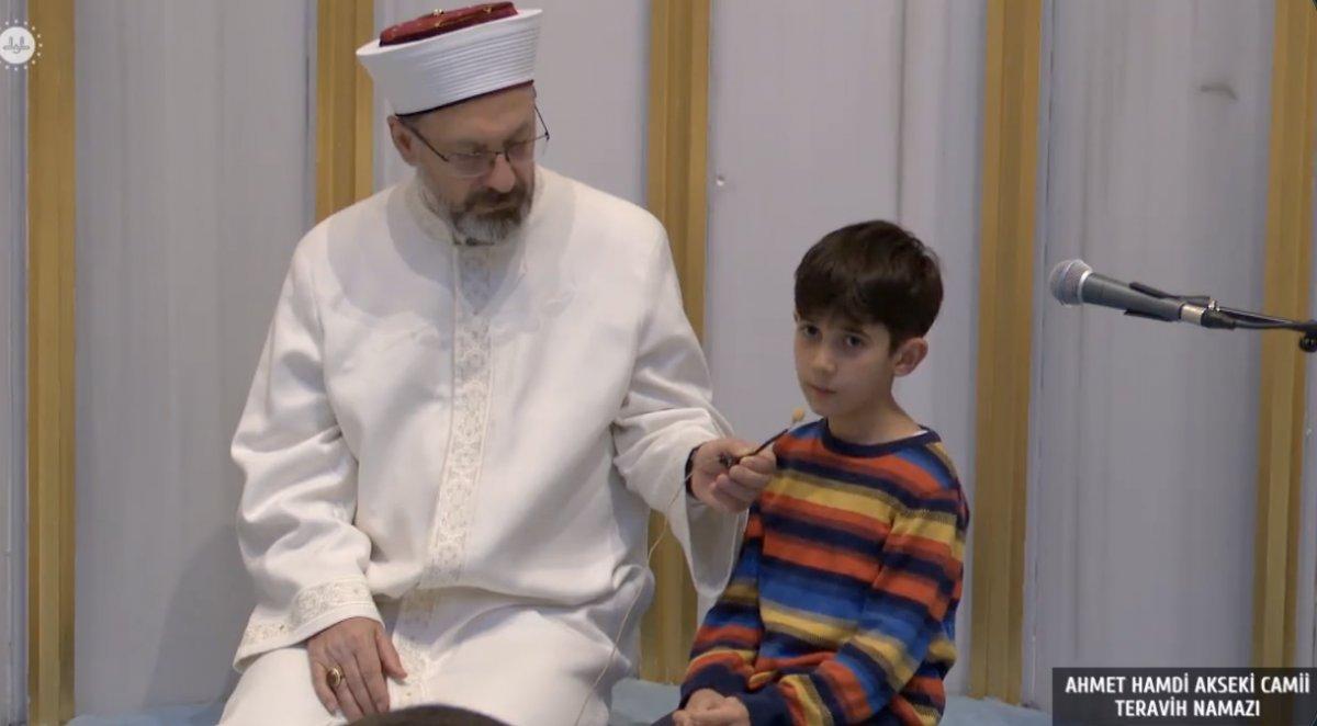 Ali Erbaş: Çocuklar camilerimizin süsüdür