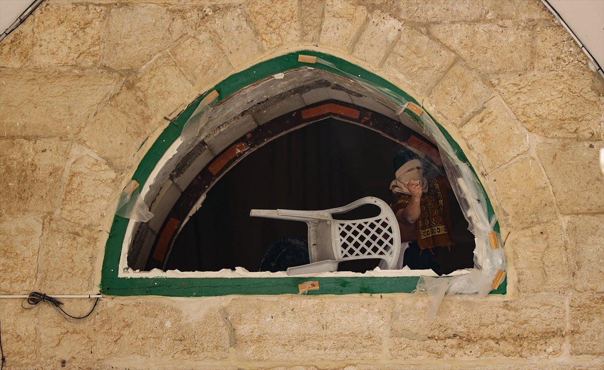 Filistinlilerden İsrail askerlerine direniş