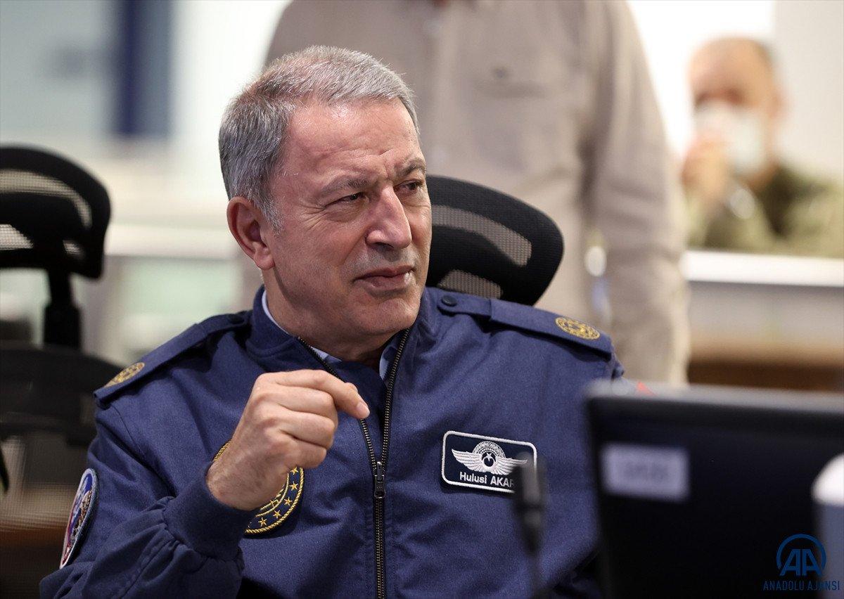 Hulusi Akar: Pençe Kilit operasyonu başlatıldı