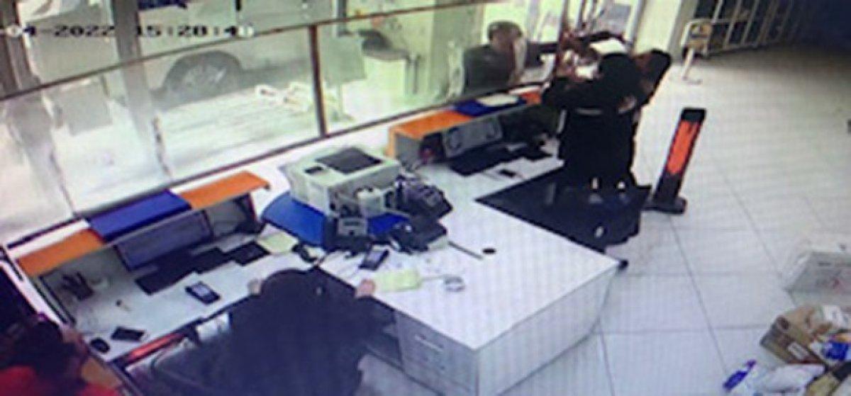 Bartın’da doktordan kargo çalışanlarına darp