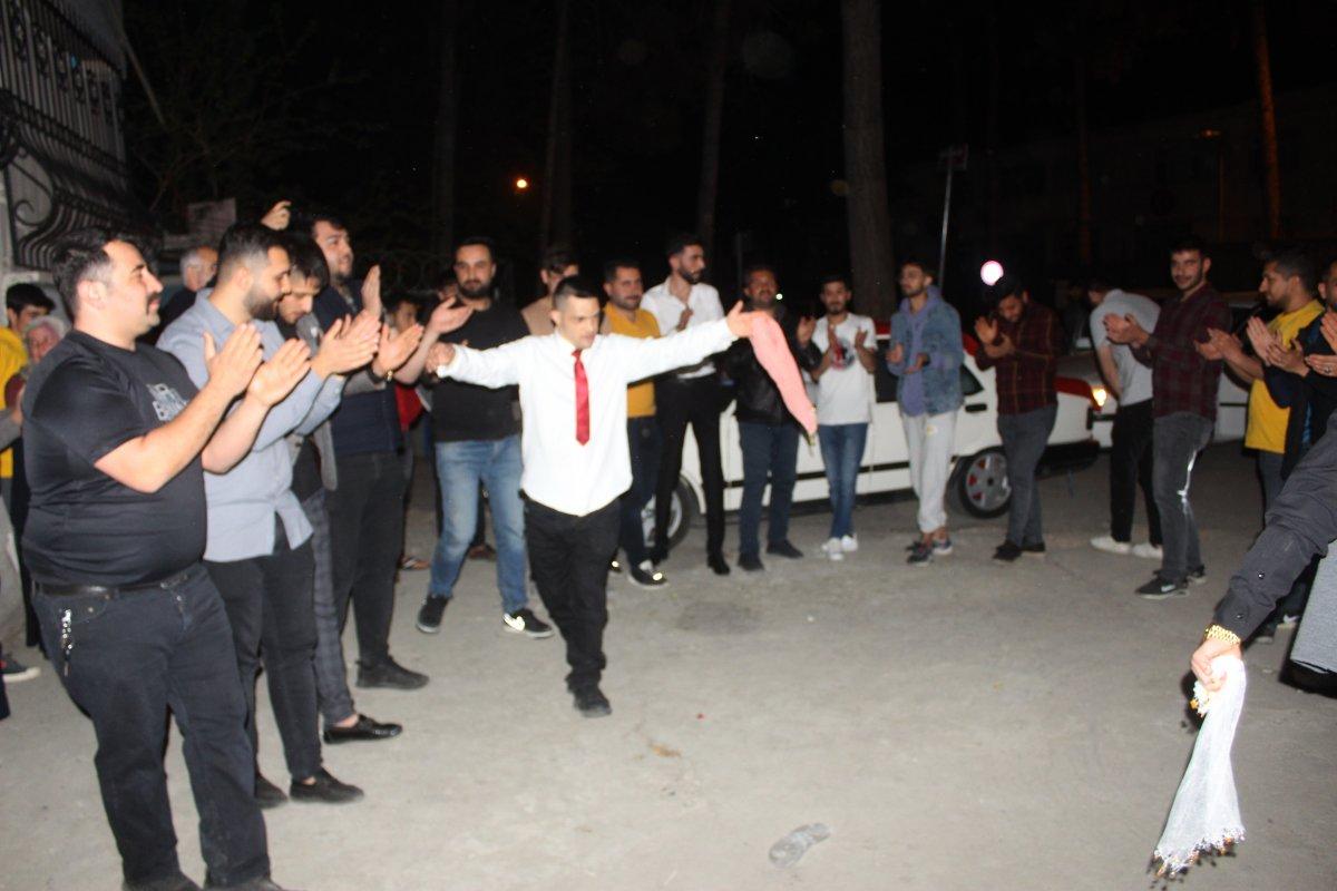 Adıyaman'da down sendromlu Onur’a gelinsiz düğün yaptılar