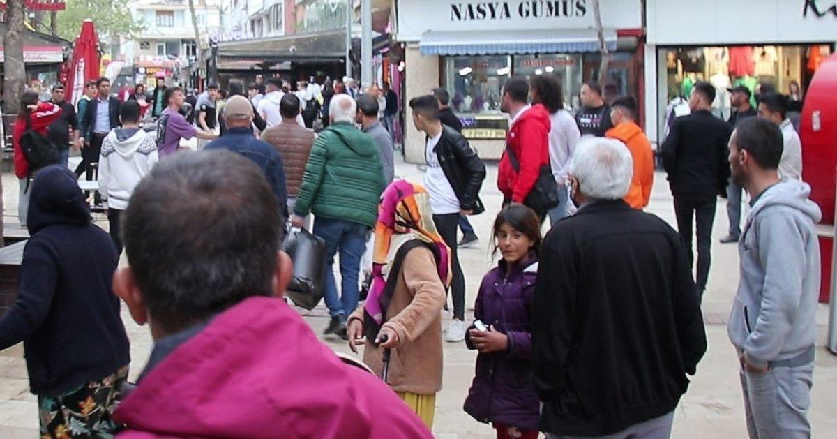 Denizli’de önce çocuğu ardından korumaya çalışan esnafı dövdüler