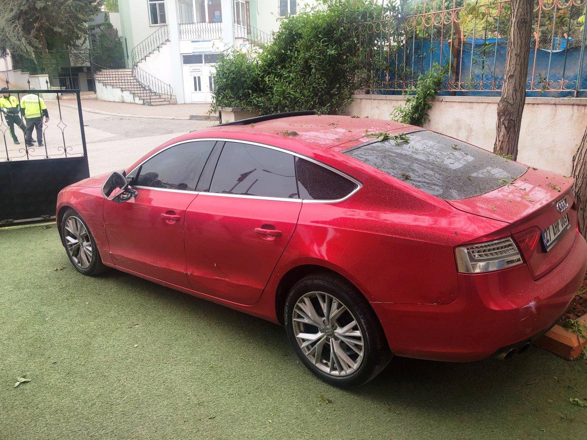 Gaziantep'te şaşırtan kaza: Aracıyla kreşe daldı yine de uyanmadı