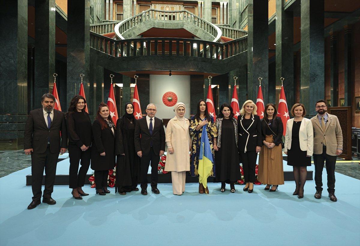 Emine Erdoğan Ukraynalı çocuklarla iftarda buluştu