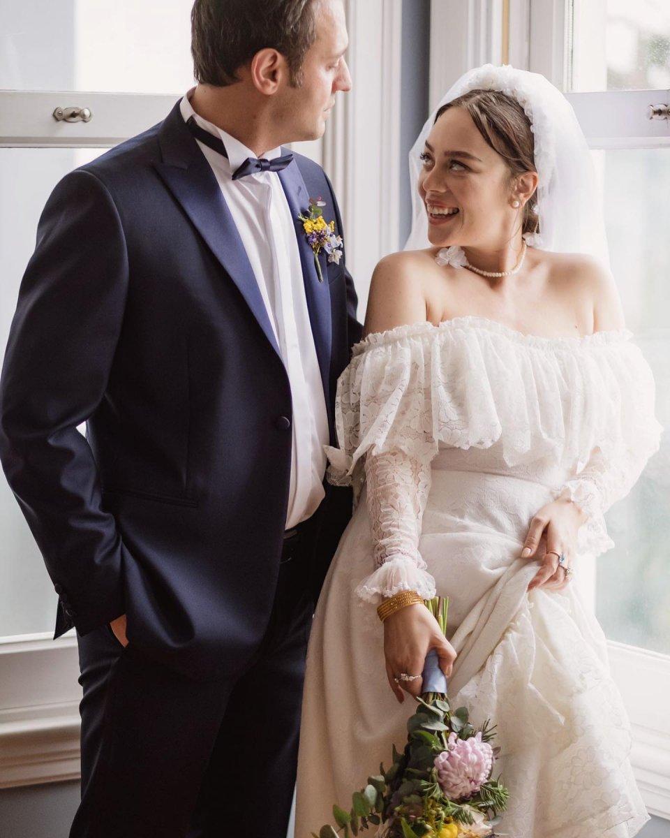 Demet Evgar'dan hamilelik pozu