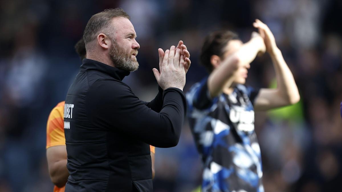 Rooney'nin başında olduğu Derby County küme düştü