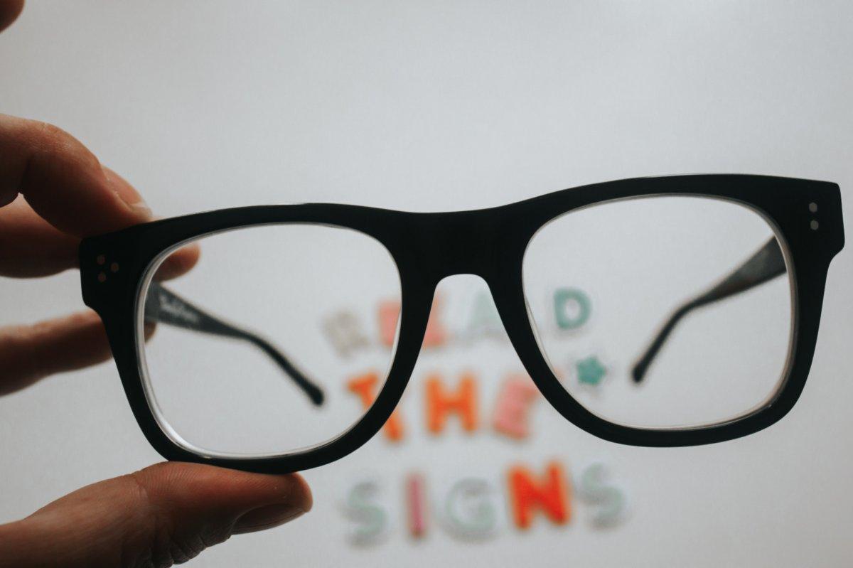 Kataraktın 7 sessiz belirtisi