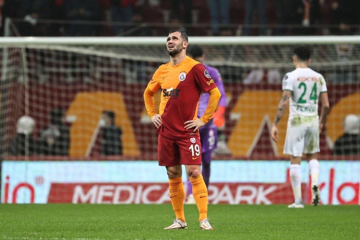 Ömer Bayram: Futbolu Galatasaray'da bırakmak istiyorum