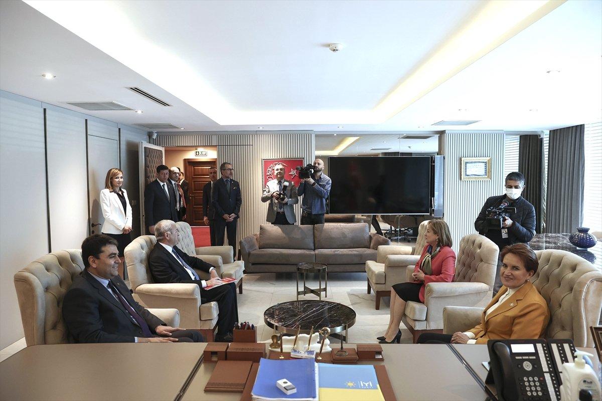 Meral Akşener, Gültekin Uysal'ı ağırladı