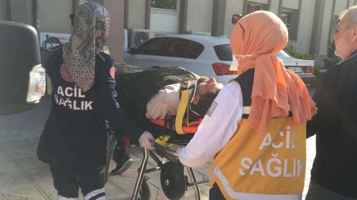 Adıyaman'da otomobil şarampole yuvarlandı: 3 yaralı