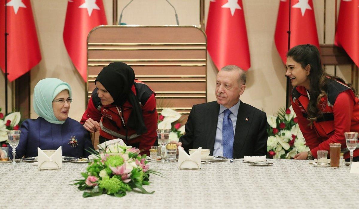 Cumhurbaşkanı Erdoğan sağlık çalışanlarıyla bir araya geldi