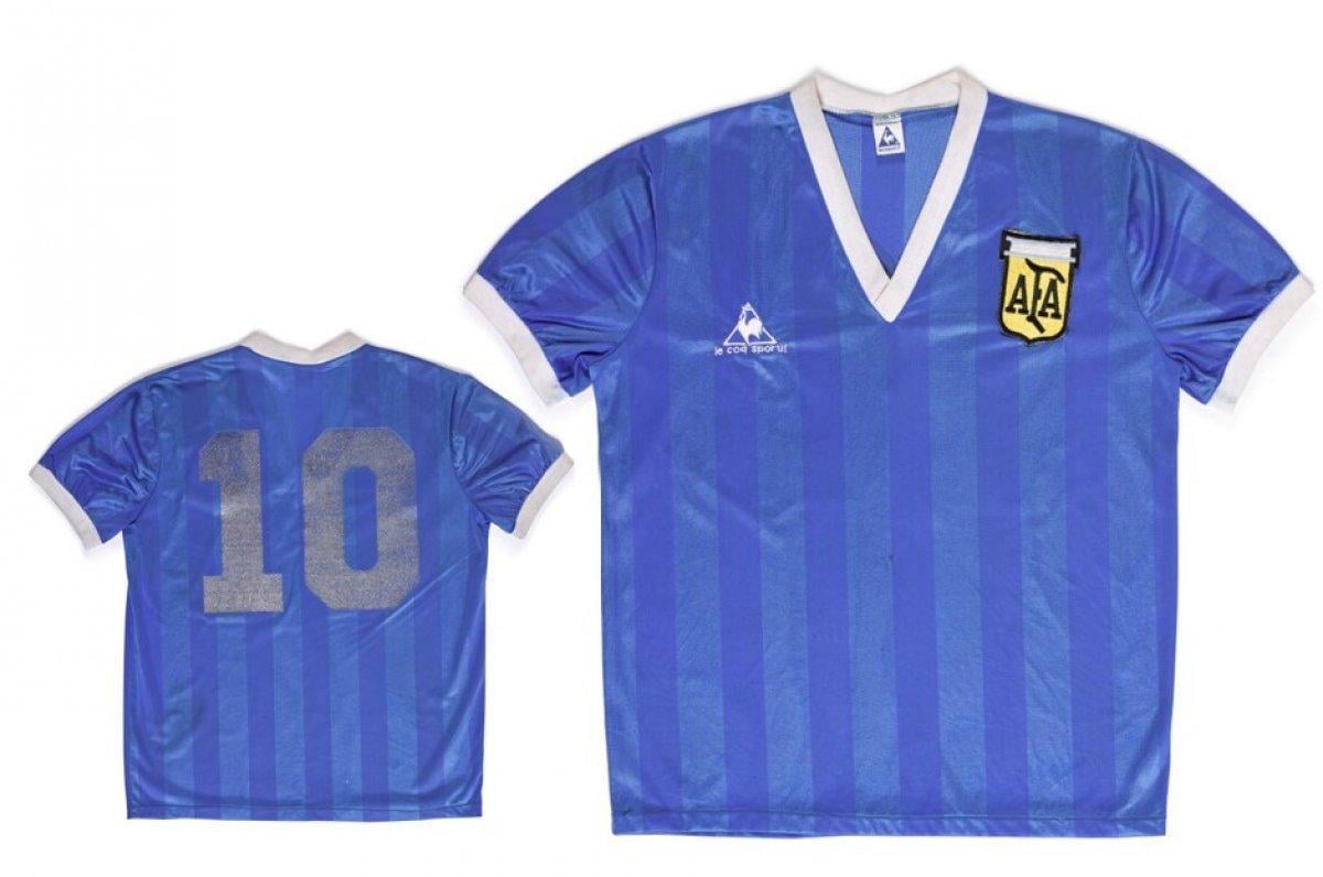 Maradona'nın milyon dolarlık forması