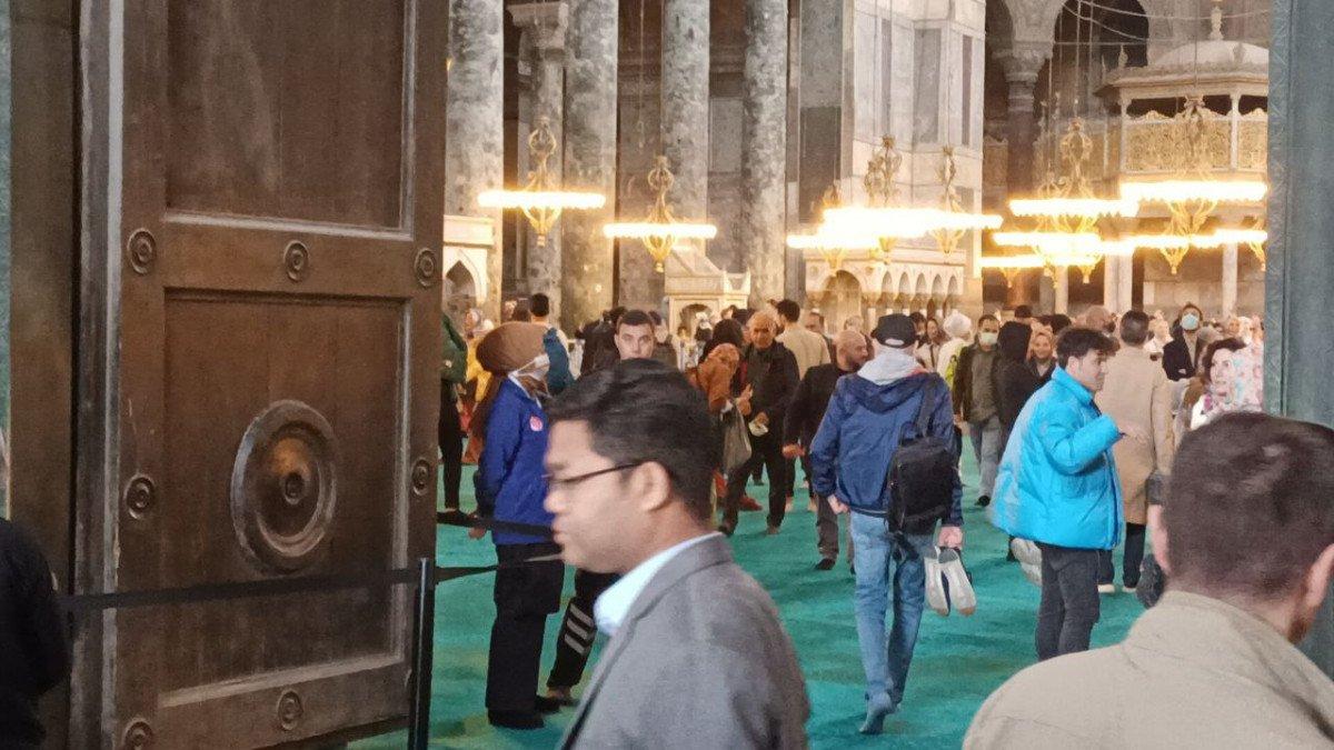 Ayasofya Camii'nin İmparator Kapısı onarıldı