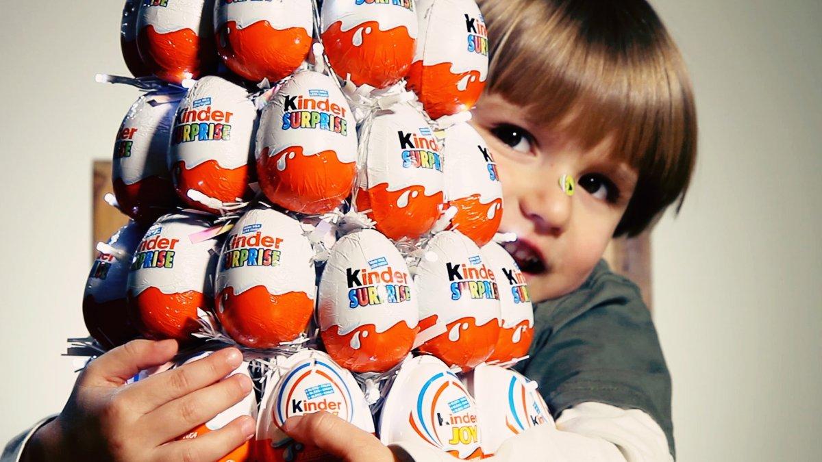 Kinder sürpriz yumurtalar neden toplatılıyor? 'Öldürücü bakteri' riski...