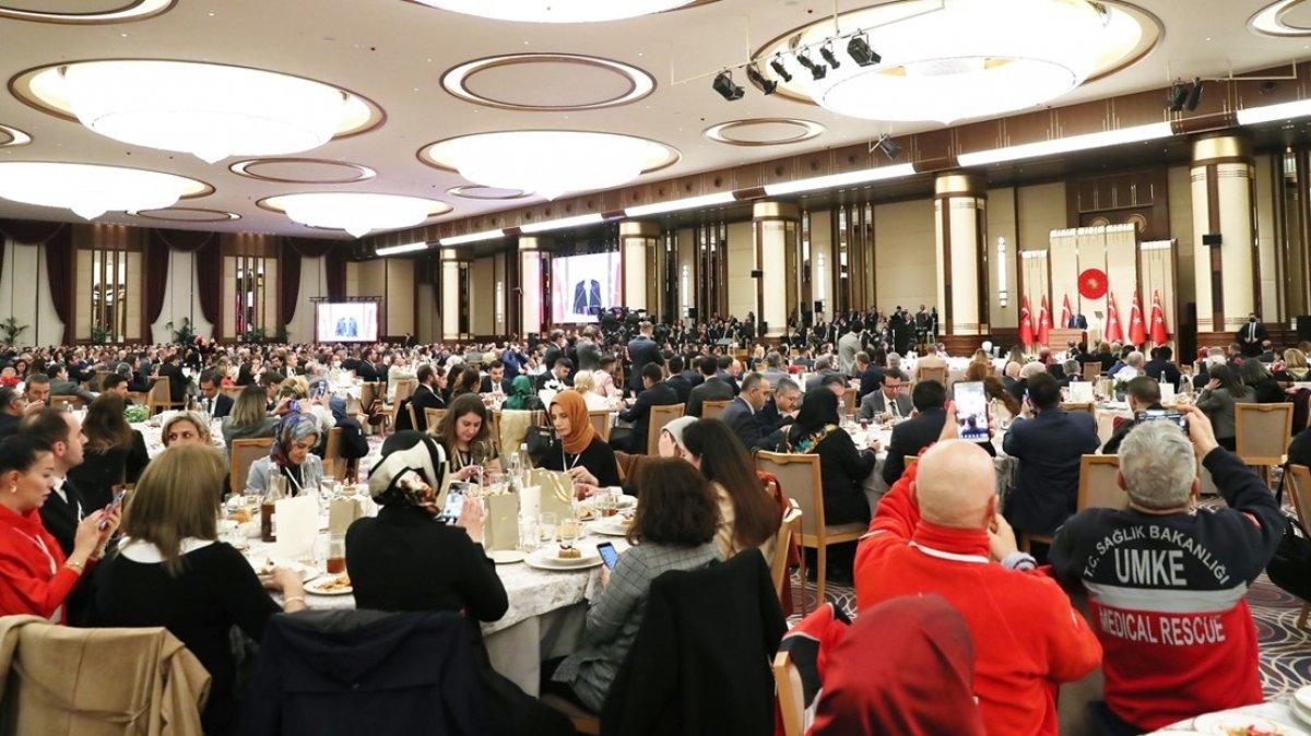 Cumhurbaşkanı Erdoğan sağlık çalışanlarıyla bir araya geldi