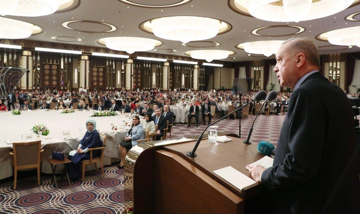 Cumhurbaşkanı Erdoğan sağlık çalışanlarıyla bir araya geldi