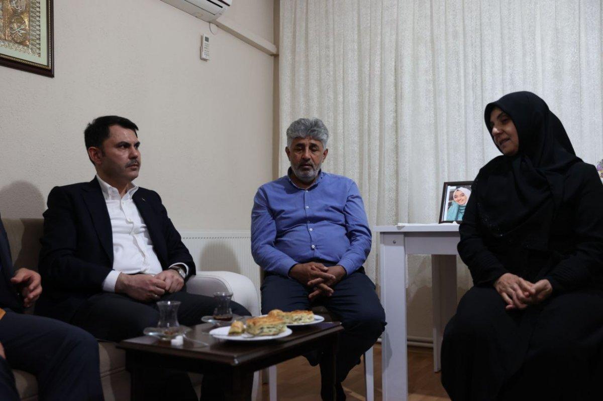 Murat Kurum, depremde vefat eden Aslı Taner'in adını okula verecek