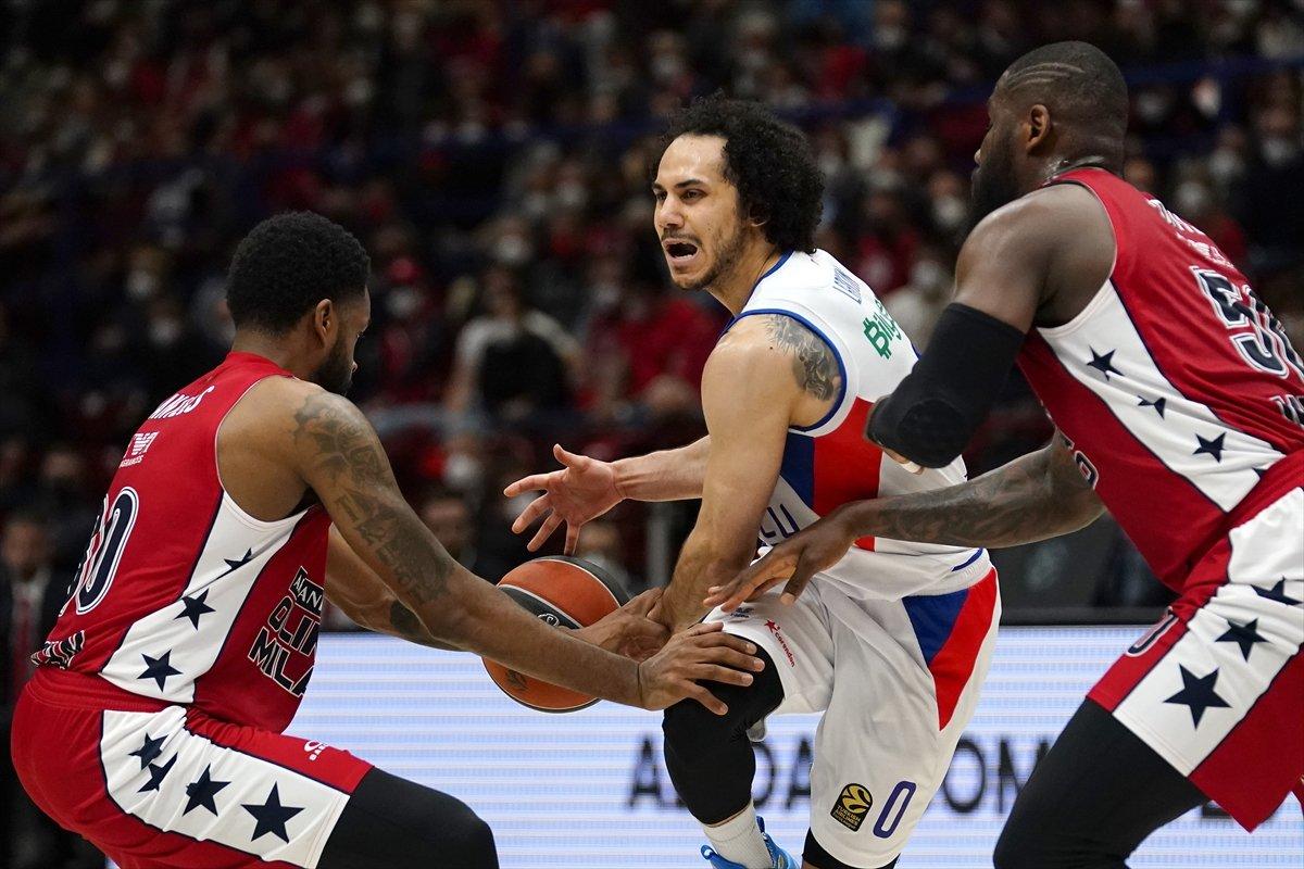 Anadolu Efes EuroLeague'de Milan'a yenildi