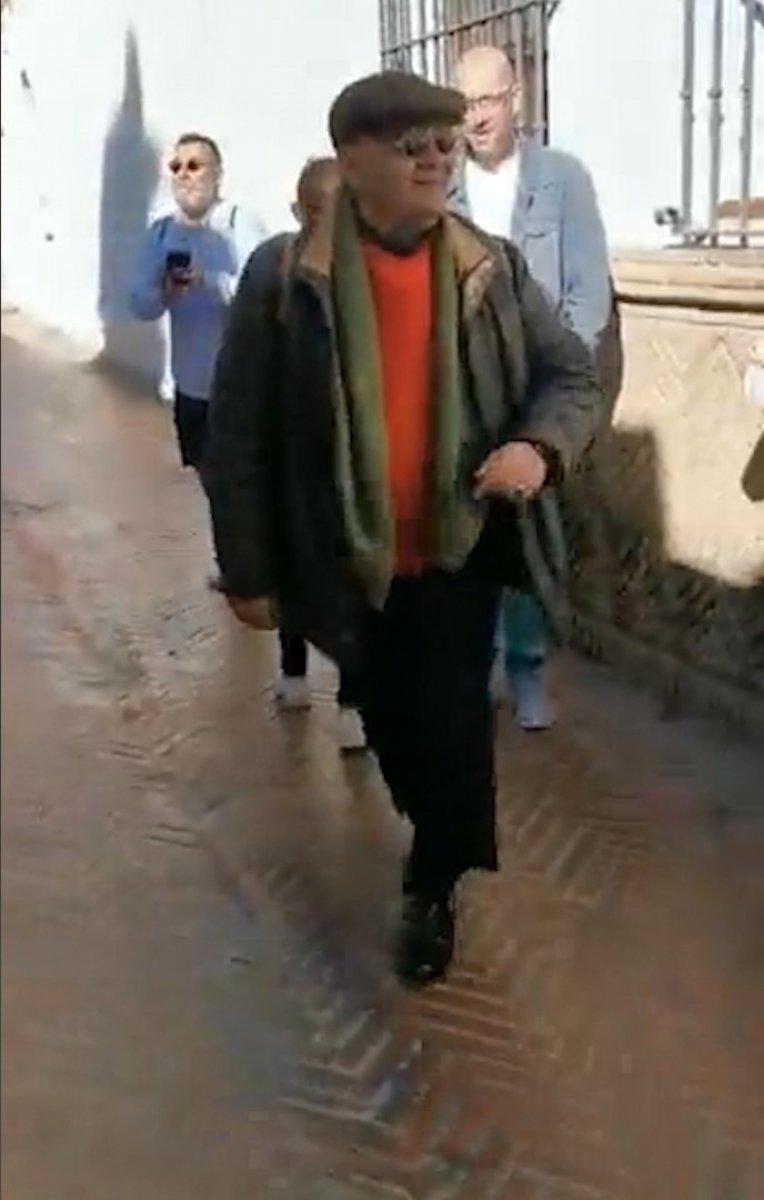 Prof. Dr. İlber Ortaylı, İspanya sokaklarındaki dansını paylaştı