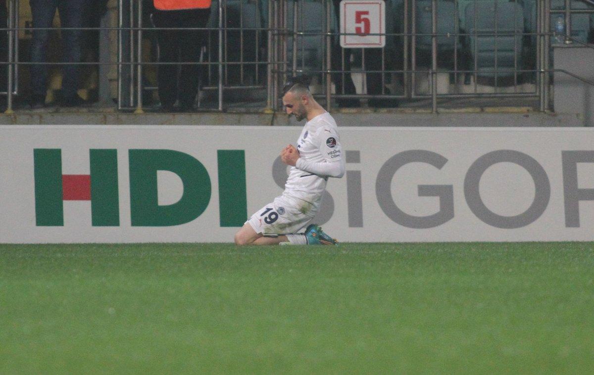 Fenerbahçe, Rizespor'u 6 golle mağlup etti