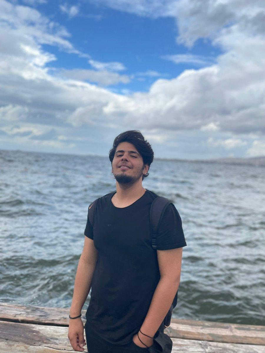 Antalya’da falezlerde gitar çalan üniversiteli düşüp öldü