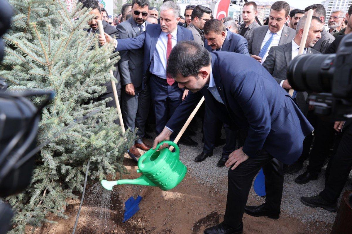 Murat Kurum'dan Malatyalı depremzedelere müjde