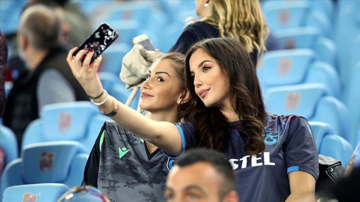 Trabzonspor taraftarından maçlara büyük ilgi