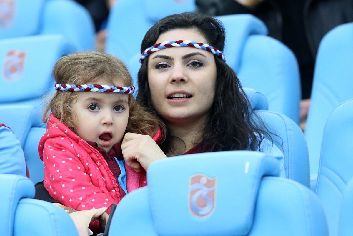 Trabzonspor taraftarından maçlara büyük ilgi