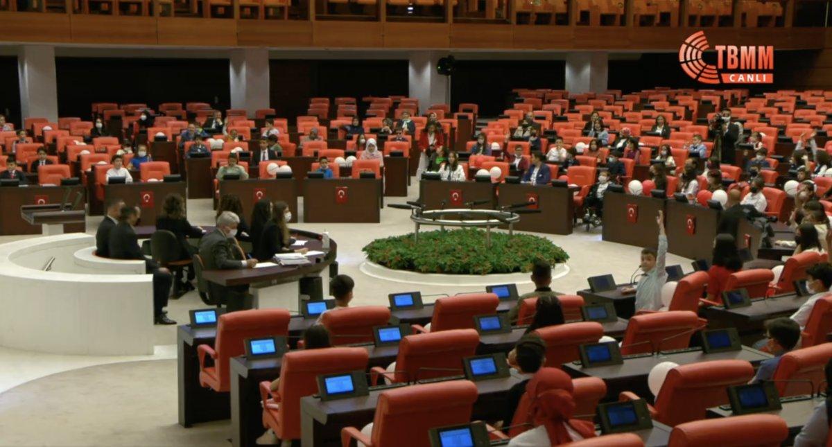 TBMM'deki 23 Nisan özel oturumunda eğlenceli anlar