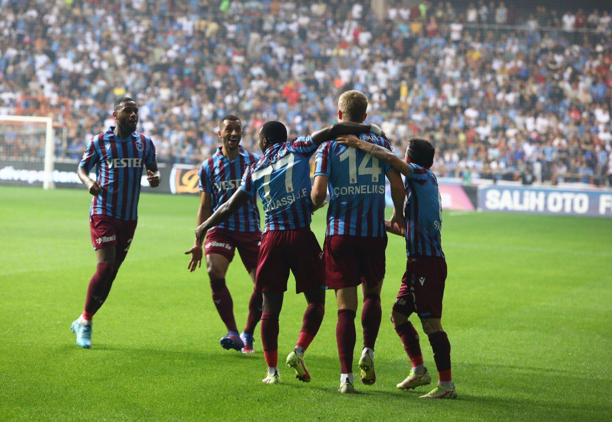 Trabzonspor, Adana Demirspor'u 3-1 mağlup etti