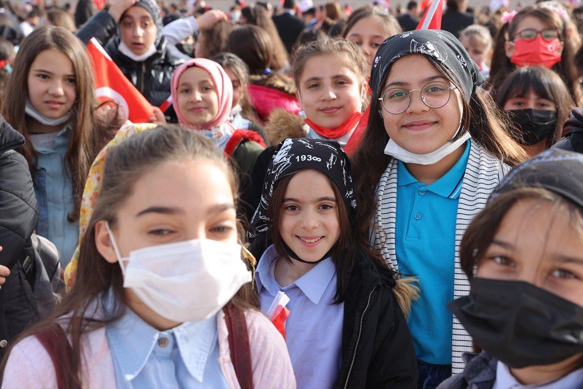 Çocuklar, 23 Nisan'da Anıtkabir'i ziyaret etti