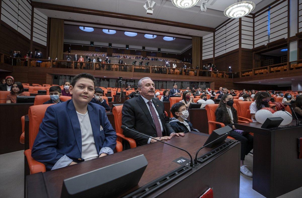 TBMM'deki 23 Nisan özel oturumunda eğlenceli anlar