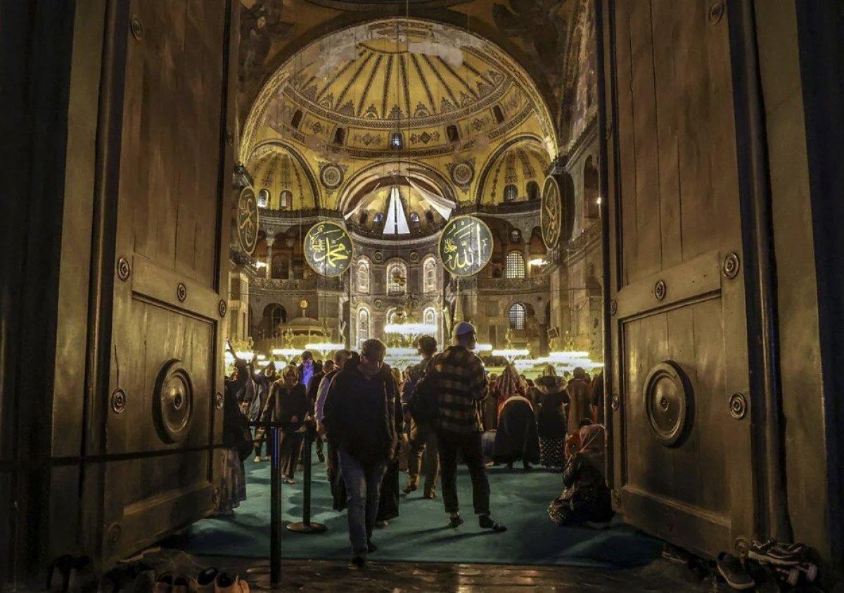 Yunanistan'dan Ayasofya hamlesi
