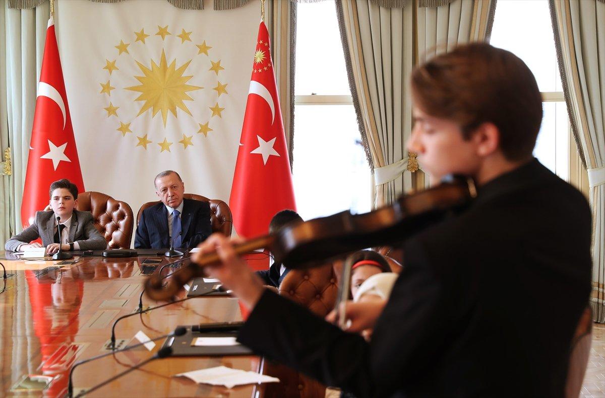 Cumhurbaşkanı Erdoğan çocukları kabul etti