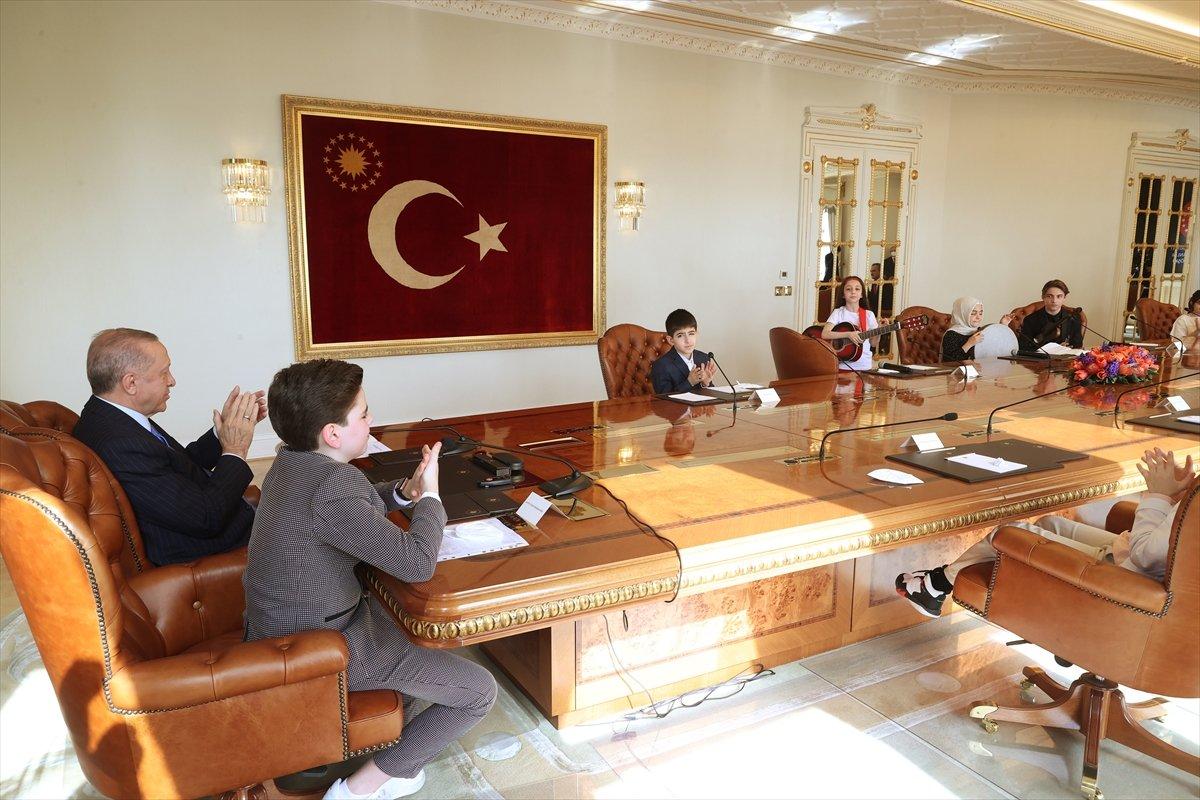 Cumhurbaşkanı Erdoğan çocukları kabul etti
