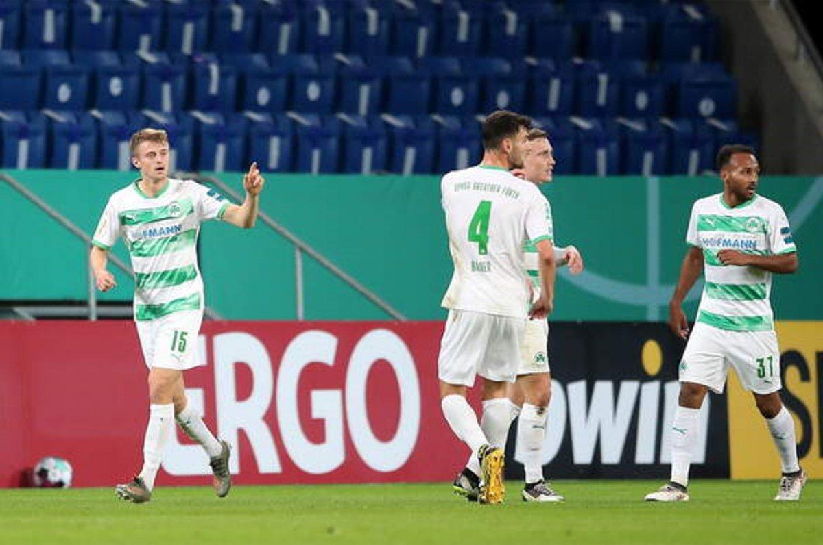 Greuther Fürth, Bundesliga’ya veda eden ilk takım oldu