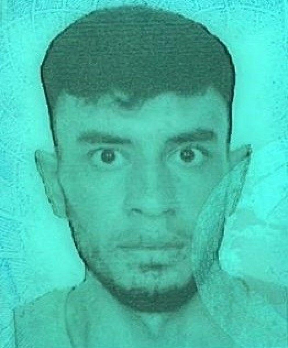 Antalya’da 24 yaşındaki genç, koşarak geçmek istediği yolda öldü