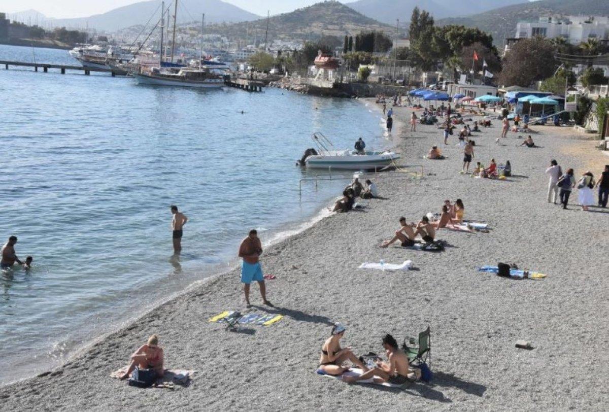 Bodrum'da sezon açıldı: Sahiller doldu