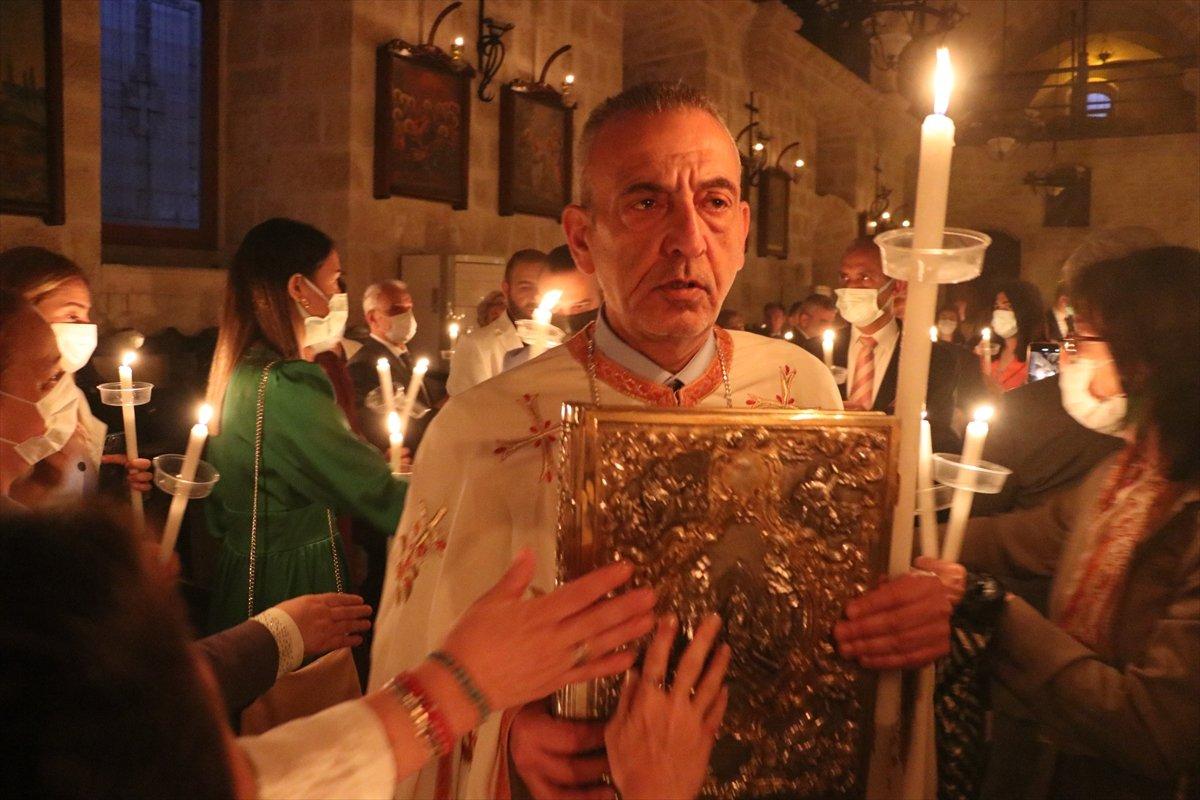 Hatay'da Hristiyanlar, Paskalya Bayramı'nı kutladı