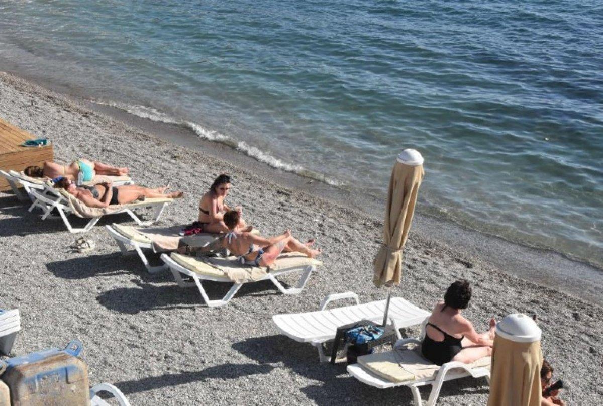 Bodrum'da sezon açıldı: Sahiller doldu