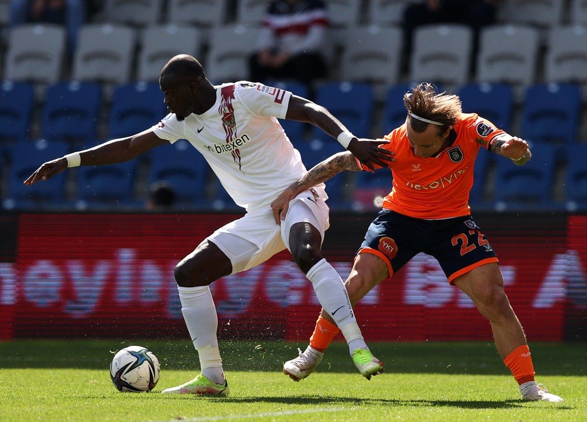 Ömer Erdoğan: Ramazan ayı bizi sıkıntıya soktu