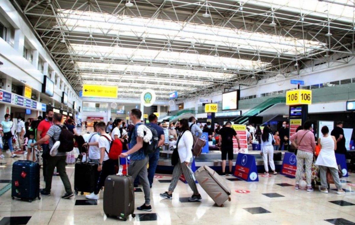 Antalya'ya 1 milyonu aşkın turist geldi