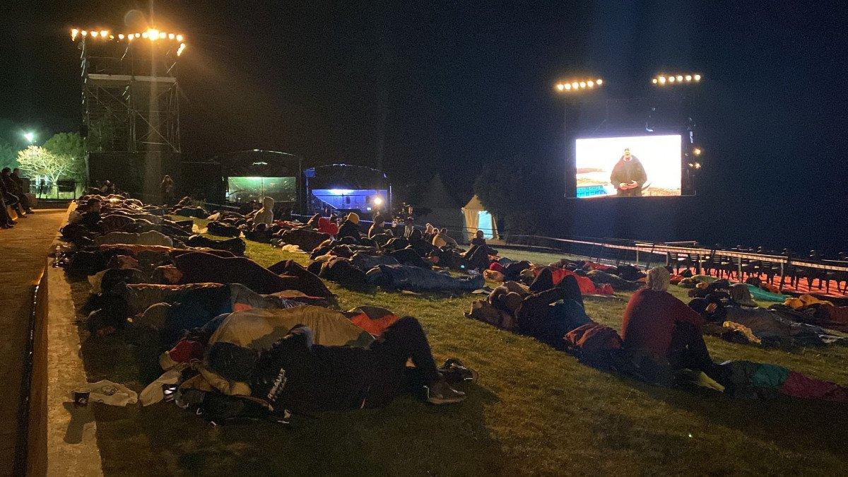 Anzak Koyu'nda geleneksel 'Şafak Ayini'