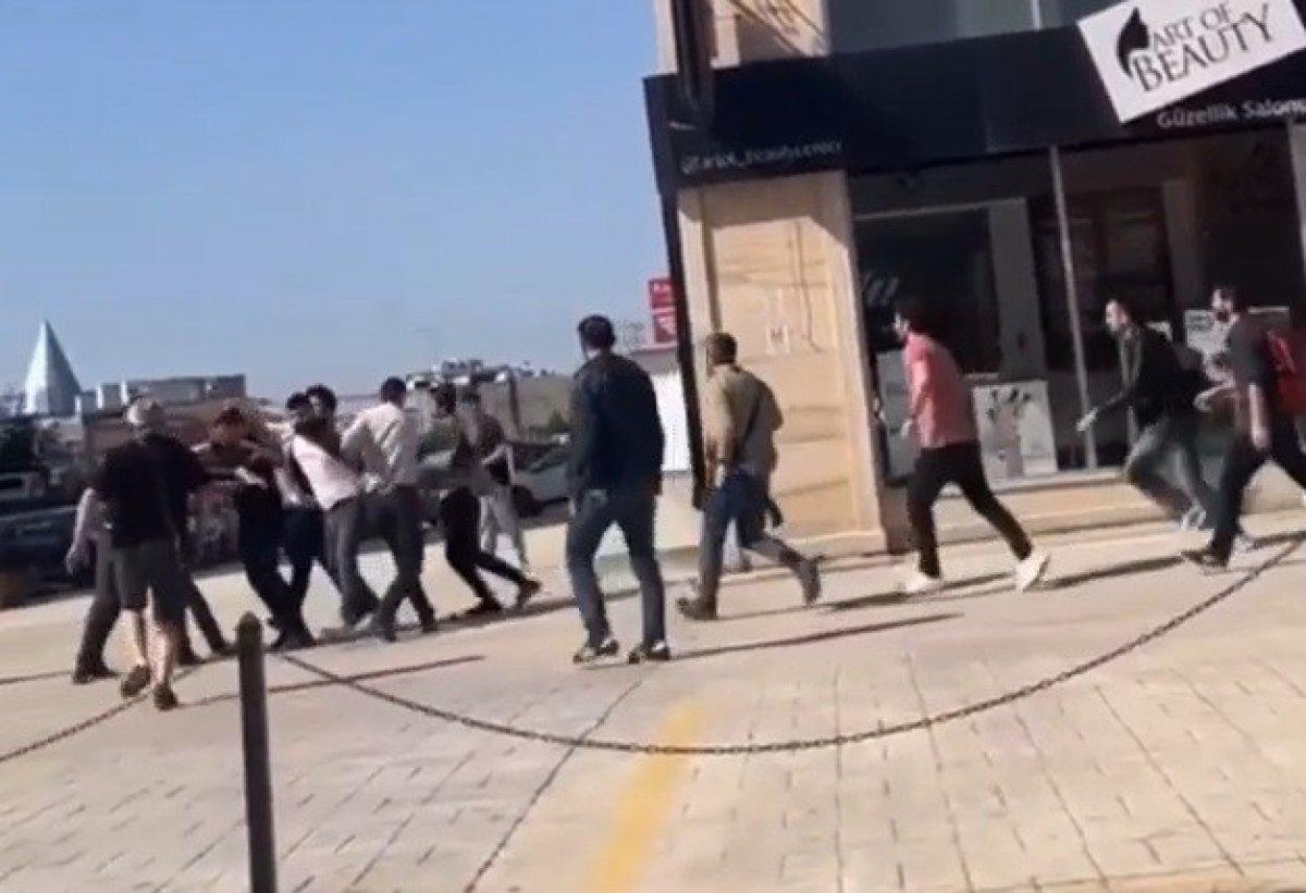 Bursa’da gençlerin ‘kız’ kavgası