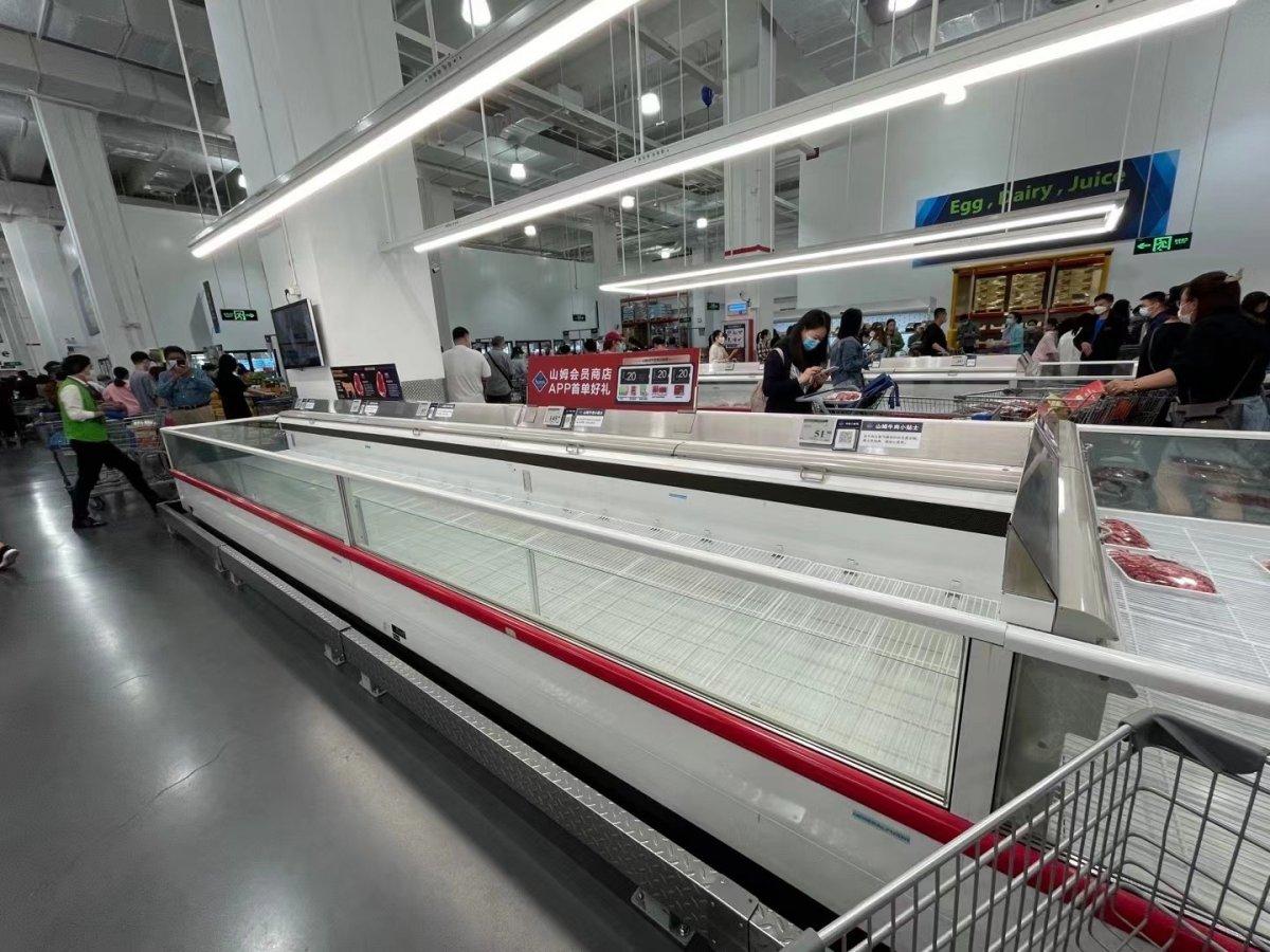 Pekin’de yeni vakalar çıktı, halk marketlere koştu