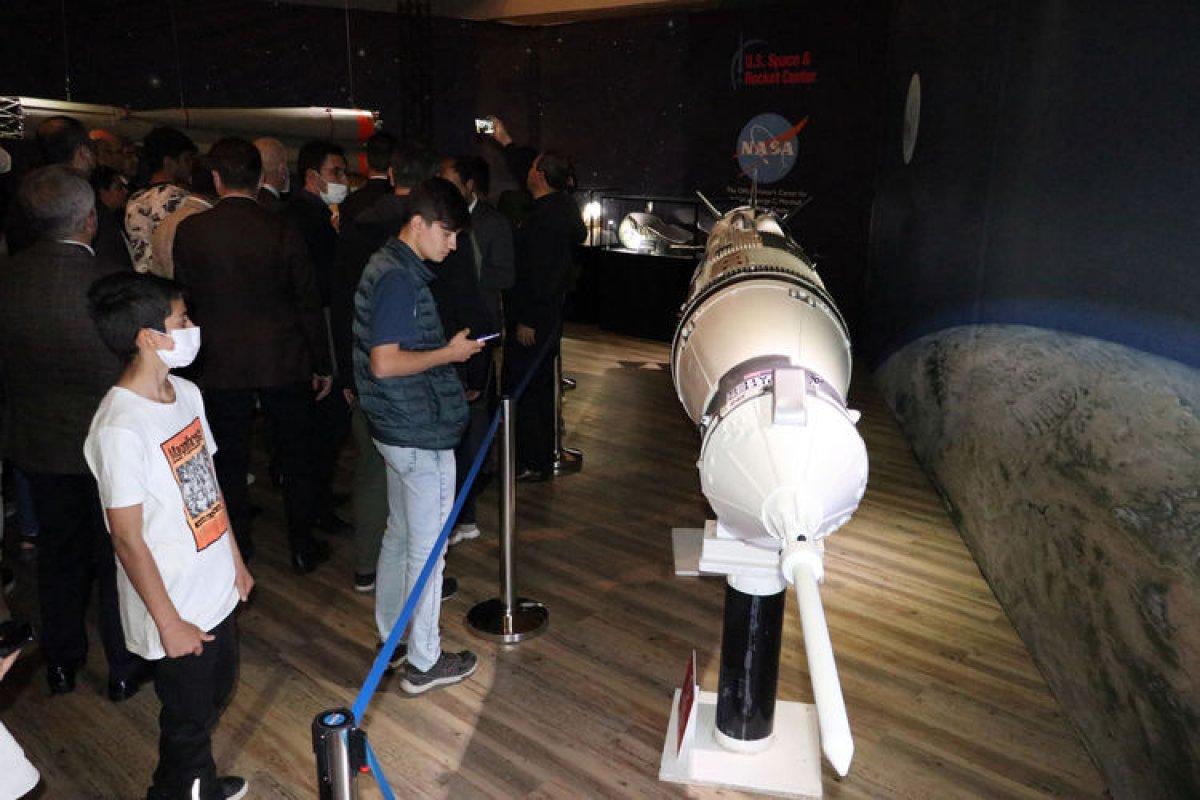 NASA'nın 50 yıllık deneyiminin yer aldığı sergi