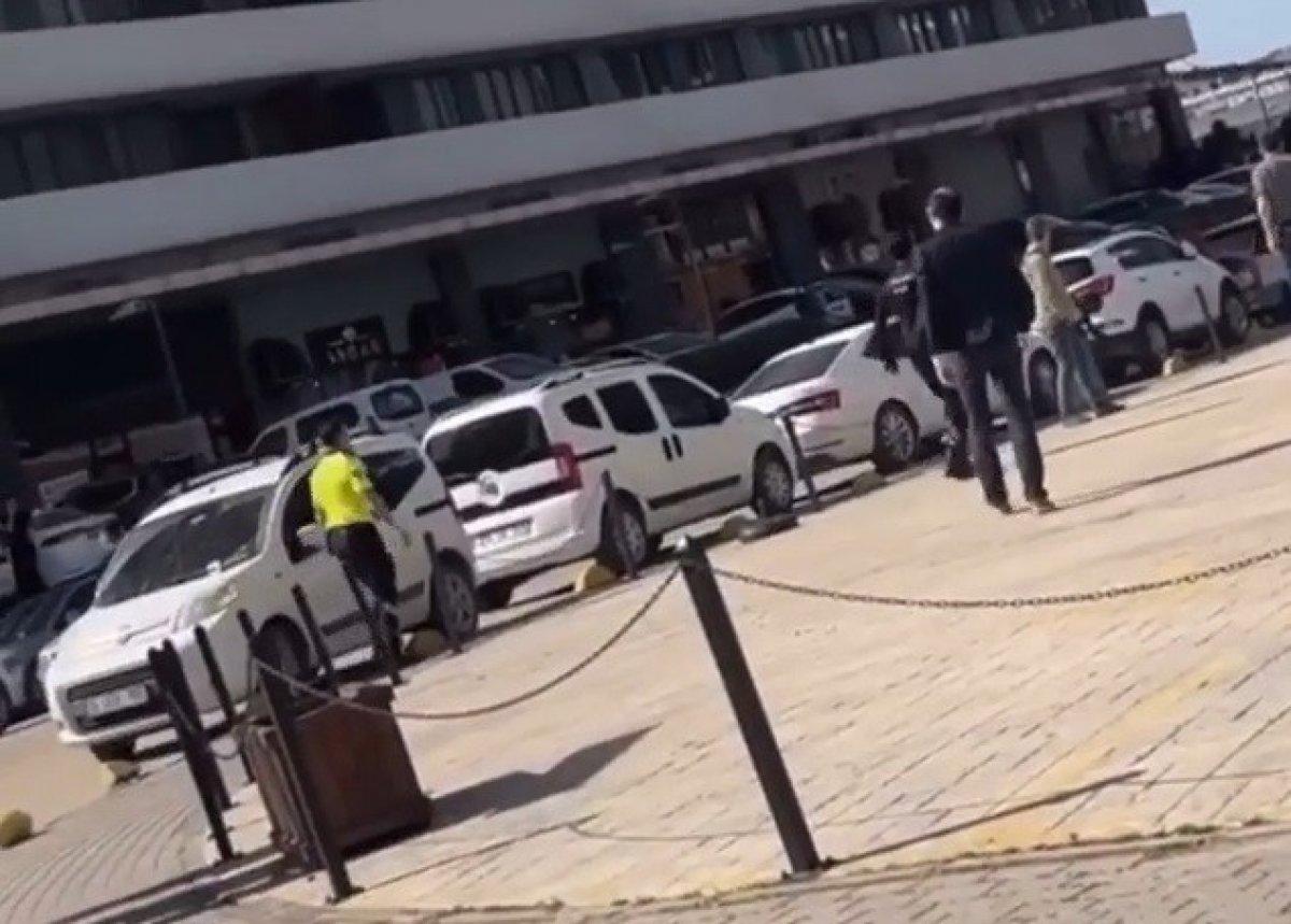 Bursa’da gençlerin ‘kız’ kavgası